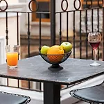 Otel Galata Door 4*