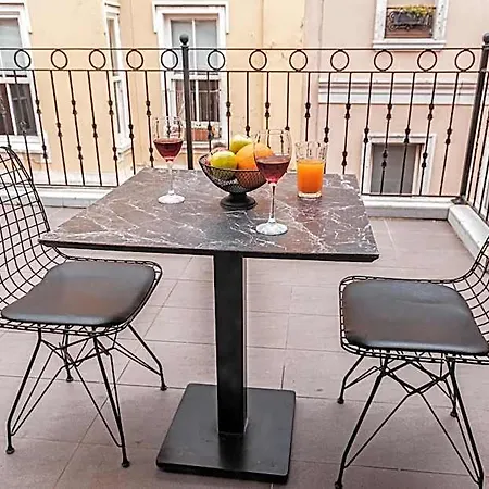 Galata Door 4*