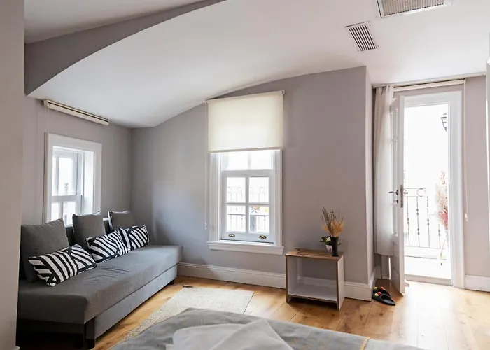 Galata Door Hotell 4*