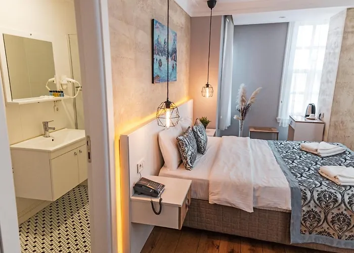 Galata Door Hotell 4*