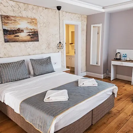 Galata Door 4*