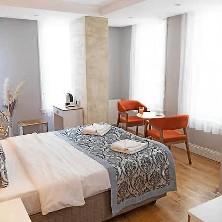 Galata Door 4*